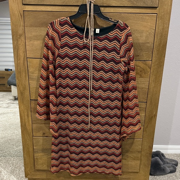Long Sleeve Dress w/ belt - Picture 1 of 3